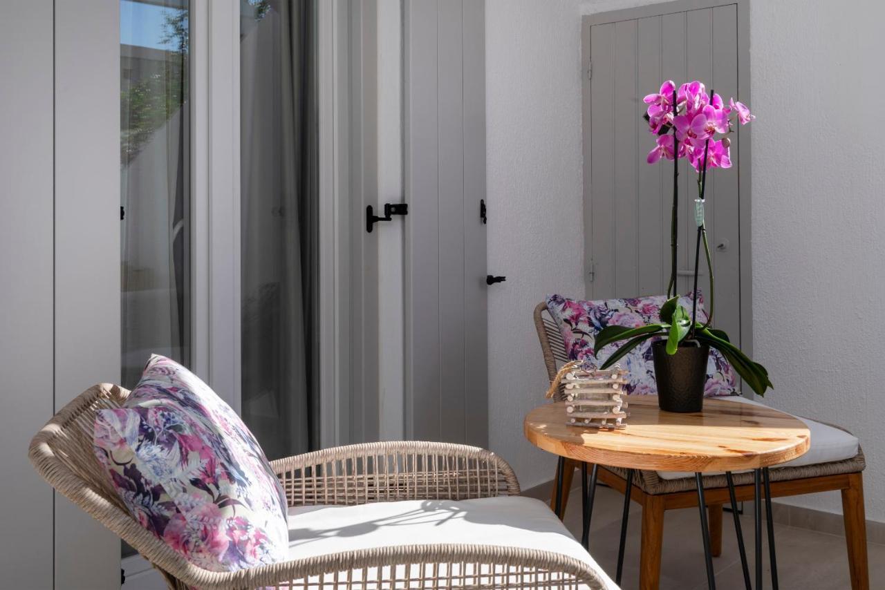 Corina Studios-Apartments Náousa Eksteriør bilde