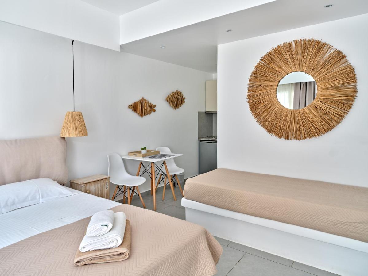 Corina Studios-Apartments Náousa Eksteriør bilde