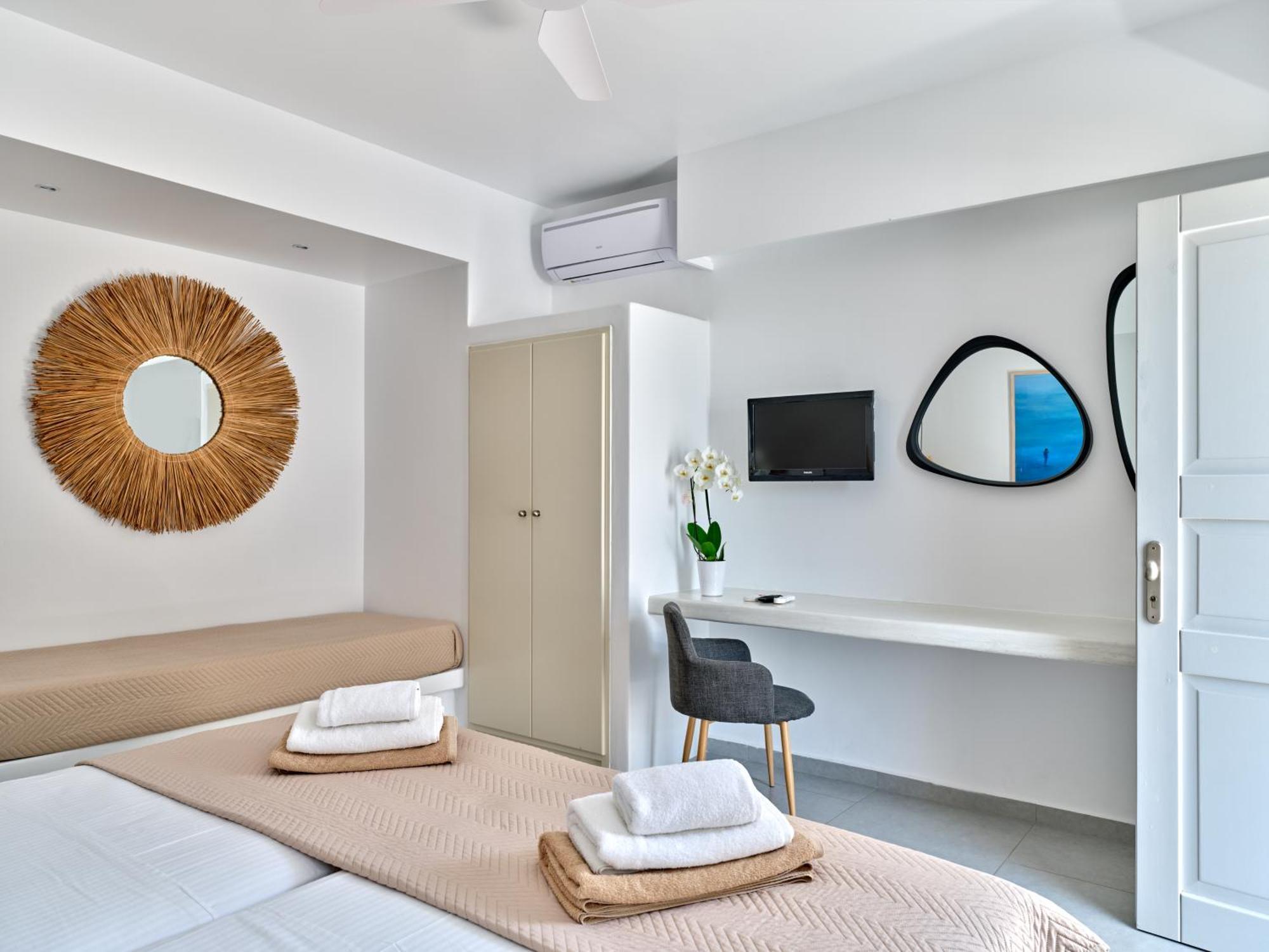 Corina Studios-Apartments Náousa Eksteriør bilde